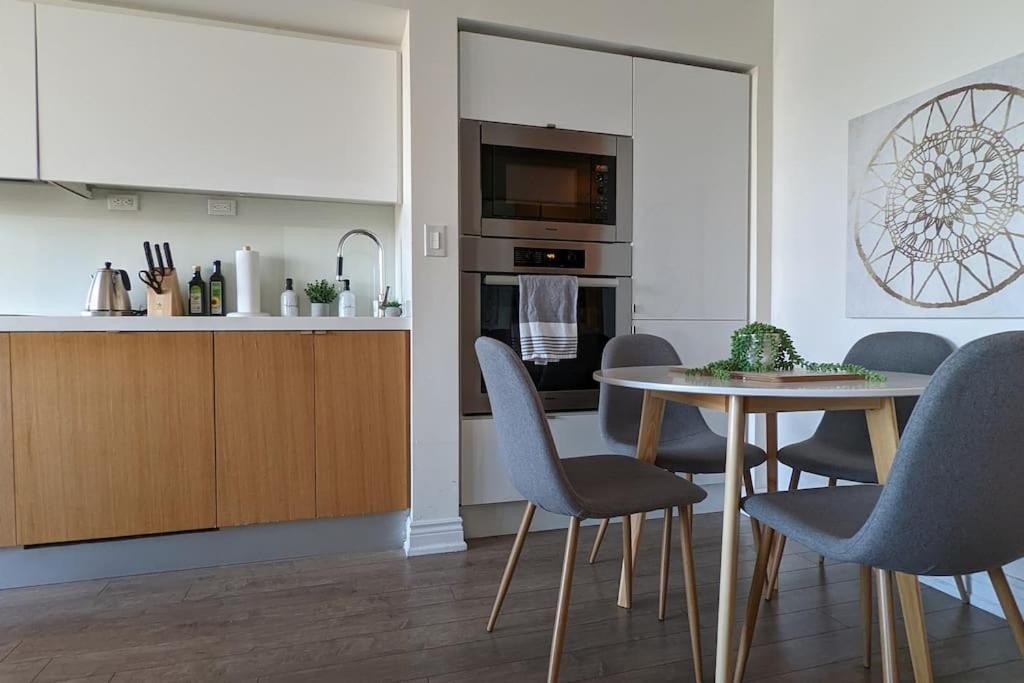 Lovely 2 Bed Condo In Downtown Toronto Eksteriør bilde