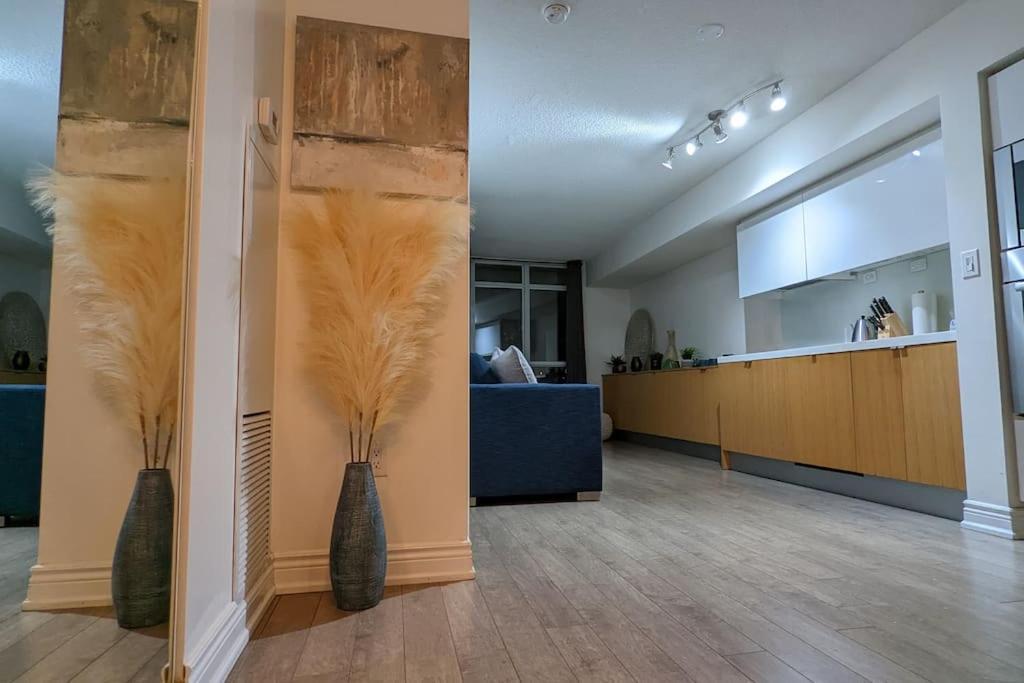 Lovely 2 Bed Condo In Downtown Toronto Eksteriør bilde